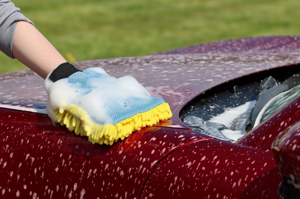 How to Wash Your Car Without Causing Scratches